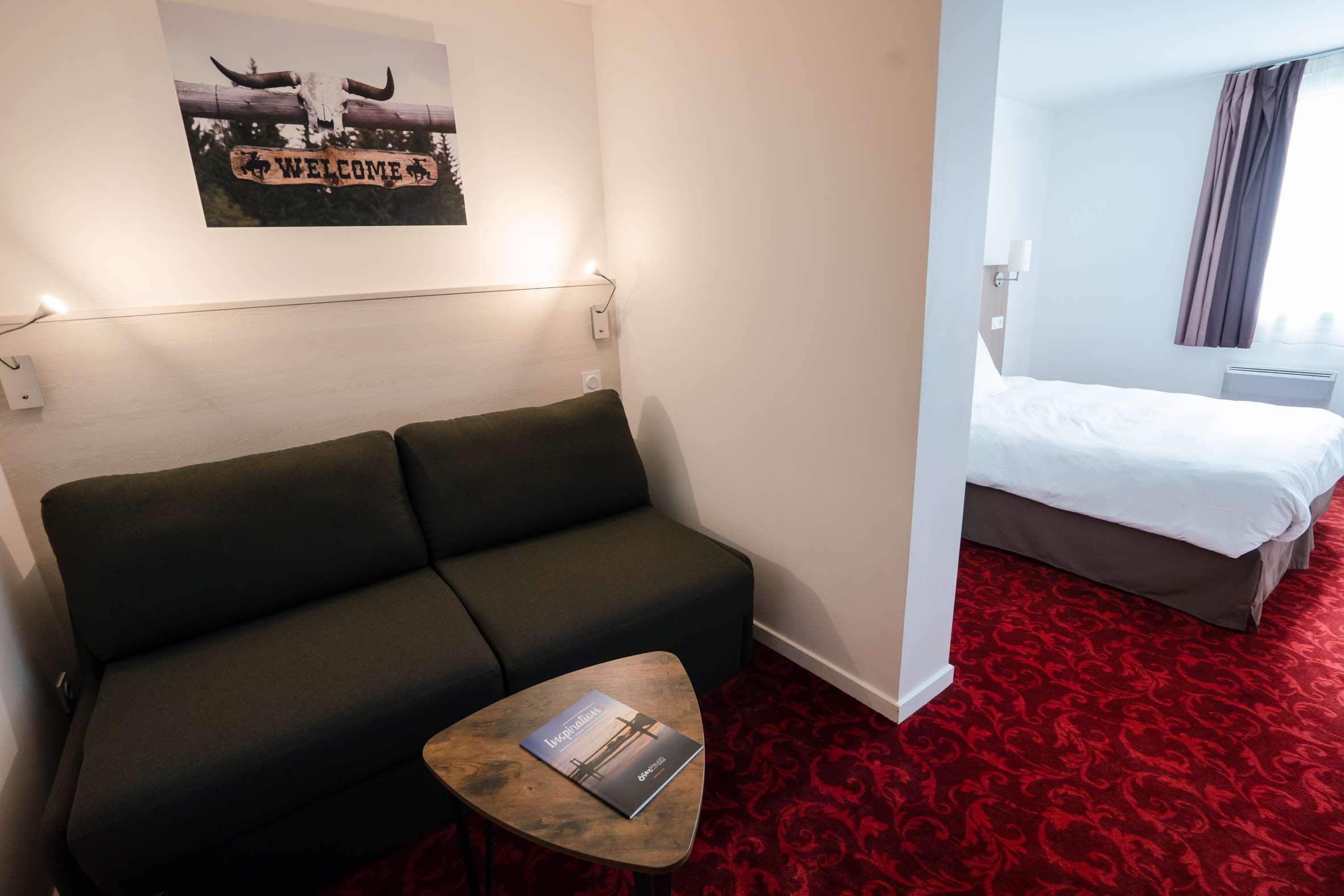 Brit Hotel Essentiel Cholet Exteriör bild