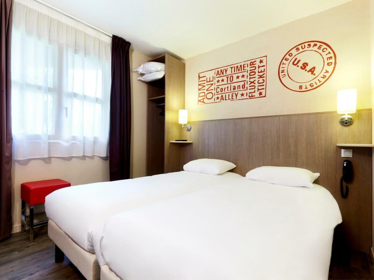 Brit Hotel Essentiel Cholet Exteriör bild