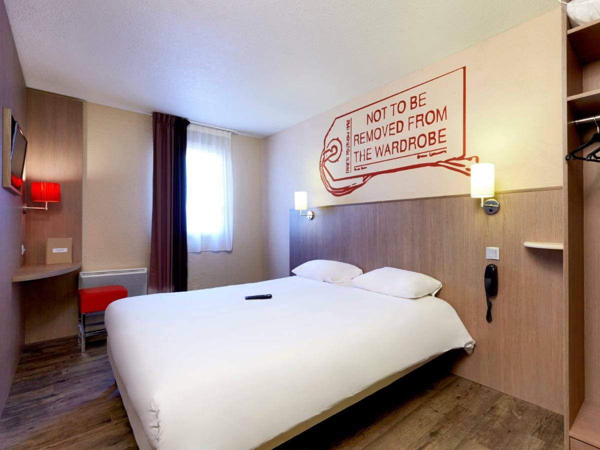 Brit Hotel Essentiel Cholet Exteriör bild